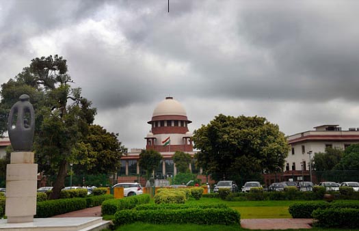 SC: वक्फ कानून पर कल फिर सुनवाई, सुप्रीम कोर्ट ने कहा- अंतरिम राहत के लिए मजबूत मामला पेश करने की जरूरत